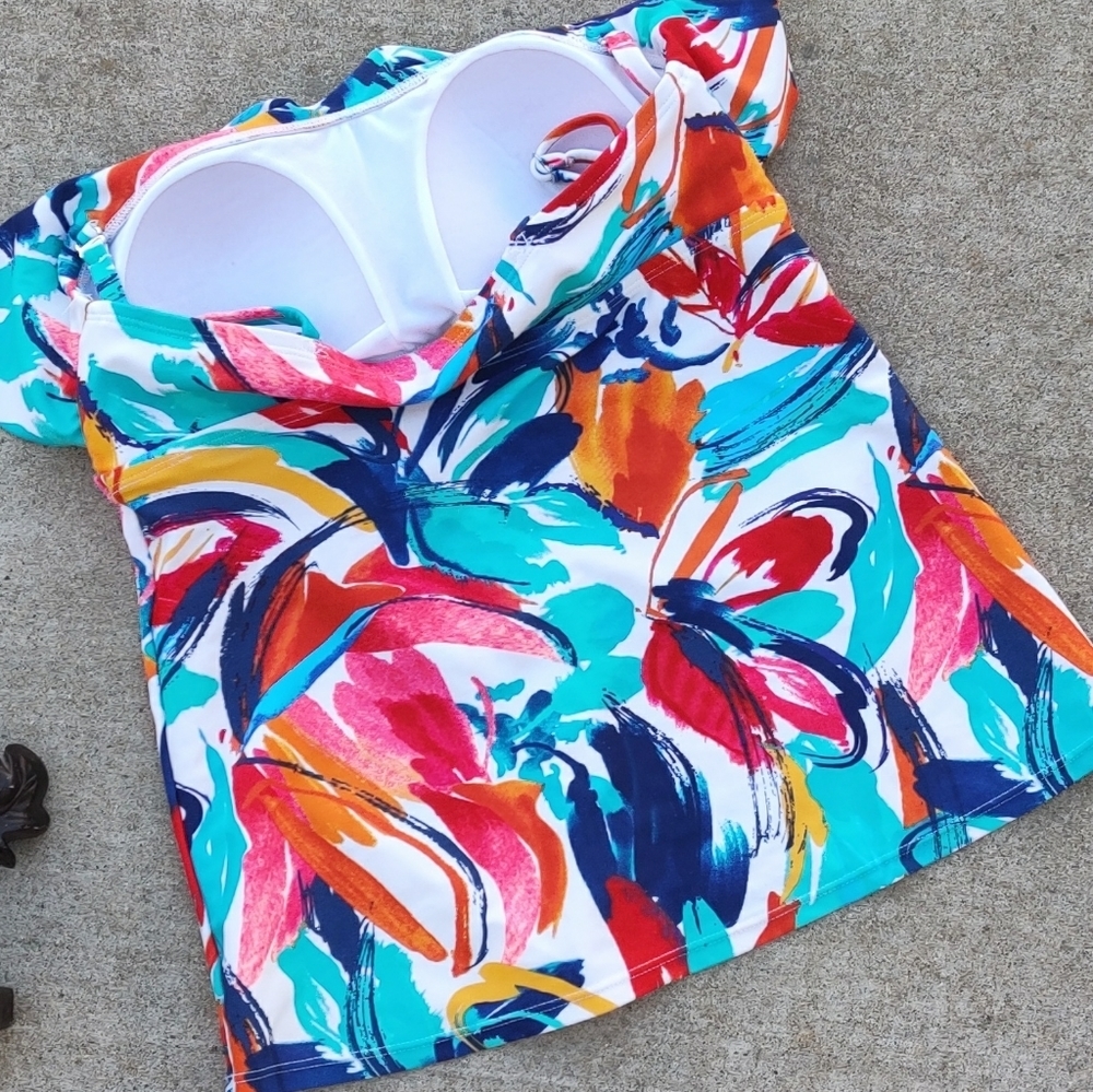 Catalina Ruffled Convertible Tankini Small - Picture 3 of 7